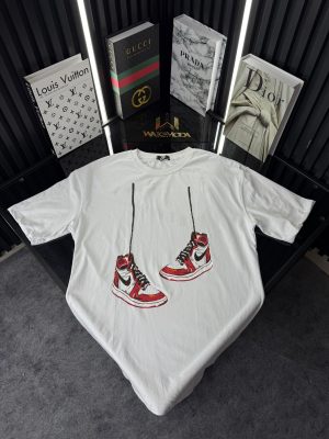 NK Beyaz Bisiklet Yaka Tshirt