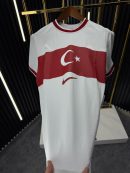 TR Beyaz Tshirt